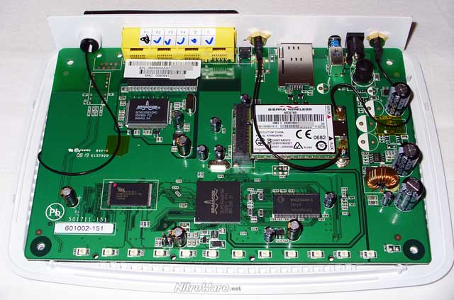 Netcomm 3G9WT circuit board